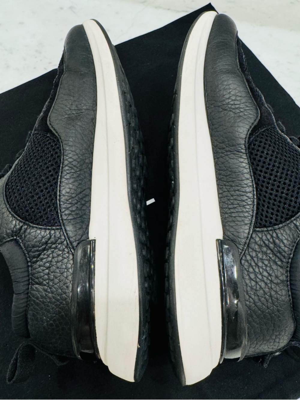 Chanel CC Logo Sneakers Black & White Leather Mesh Trainers Size 37.5 / US 7.5 - Picture 13 of 15